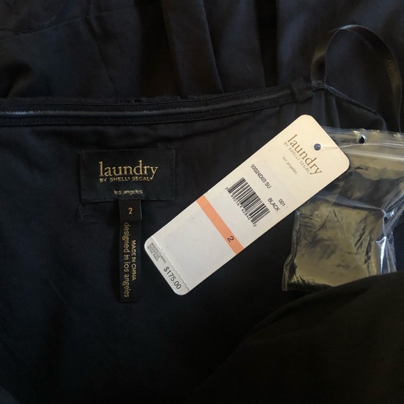 Gorgeous Black Strapless Cocktail Dress - Picture 2 of 6